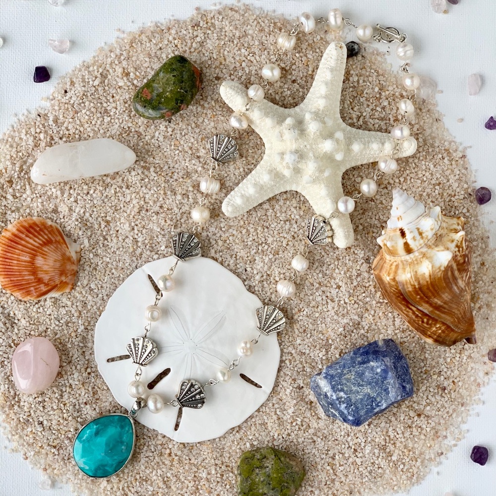 🐚Shell & Pearl Gemstone Necklace